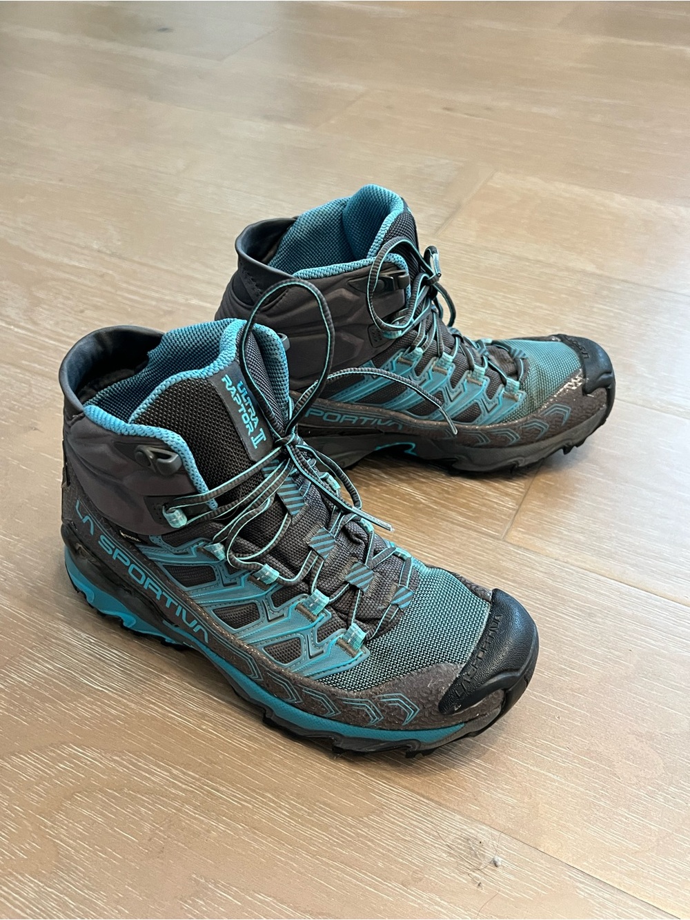 La Sportiva Ultra Raptor II Mid GTX Trail Hiking Boots - Gore-Tex Waterproof